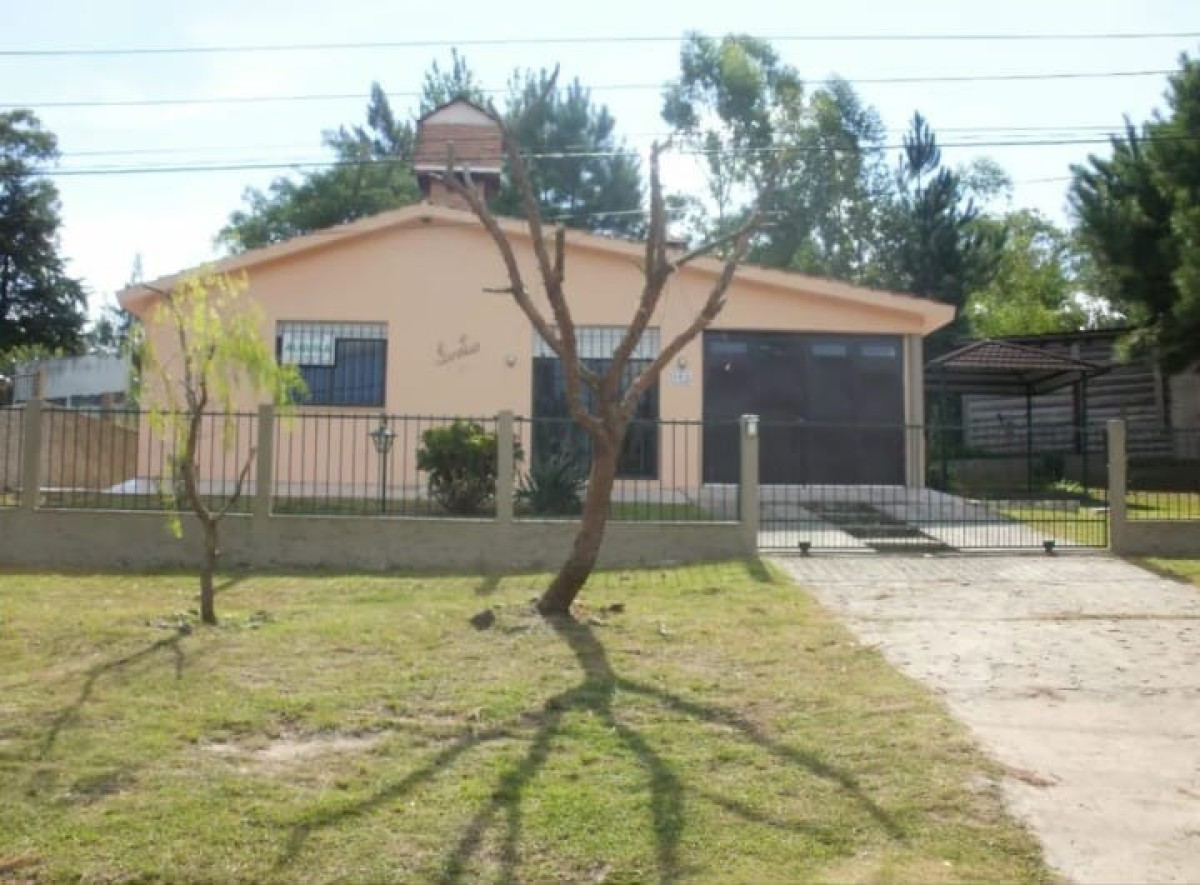Se vende casa en Balneario Iporá - Tacuarembó