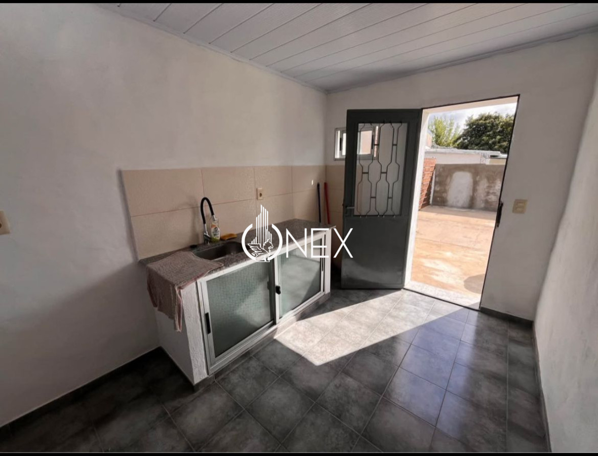 CASA DE TRES DORMITORIOS · Photo 4