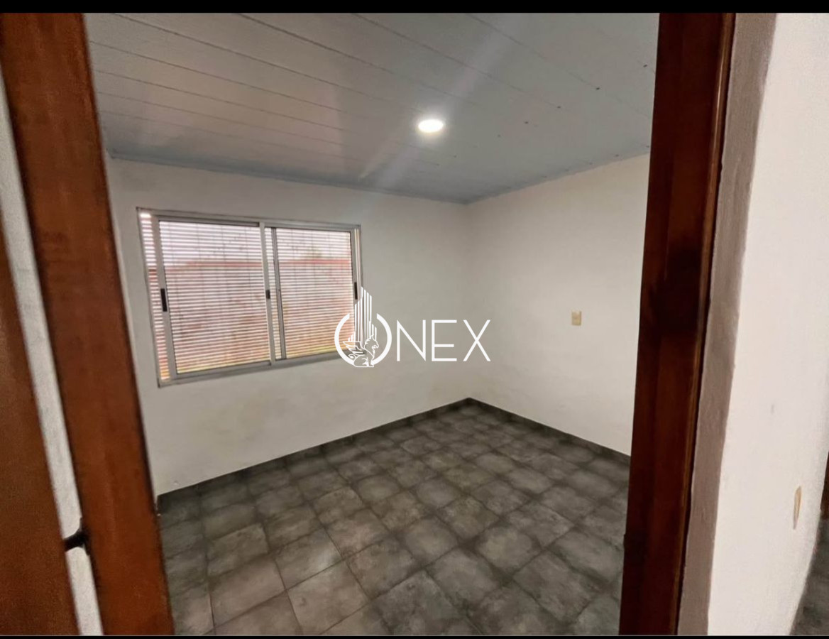 CASA DE TRES DORMITORIOS · Photo 5