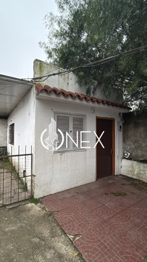 Se alquila casa en Salinas sur