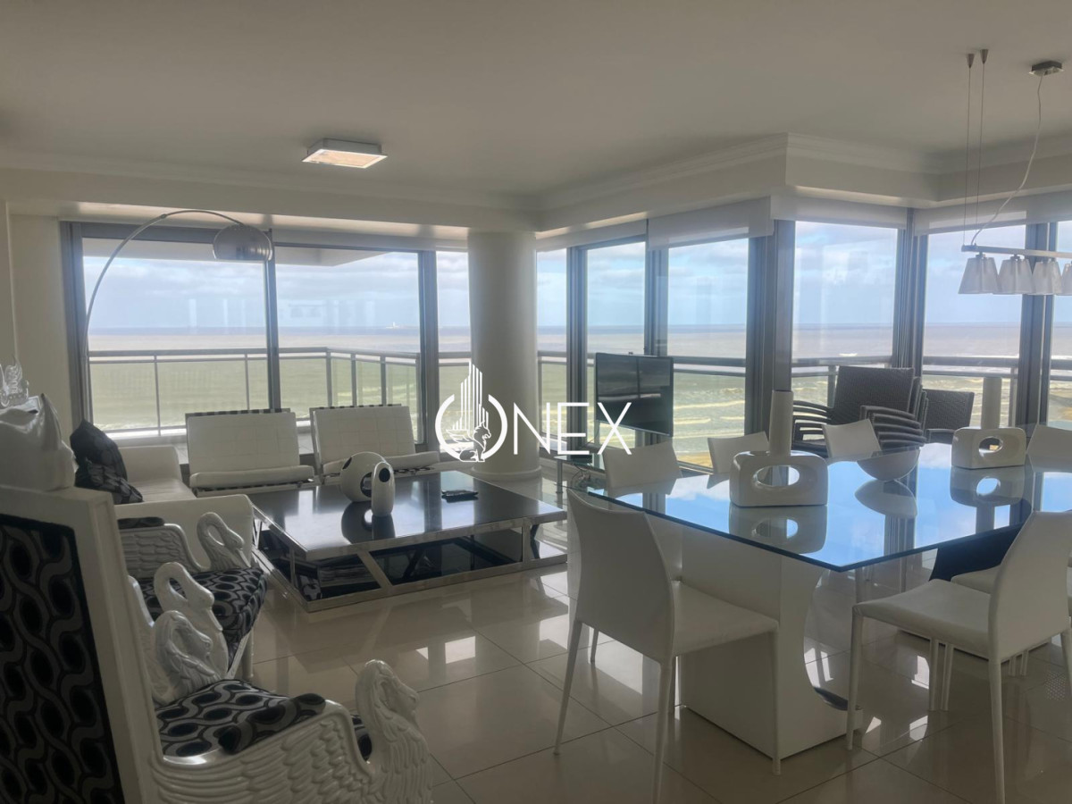 Apartamento en venta en Playa Brava