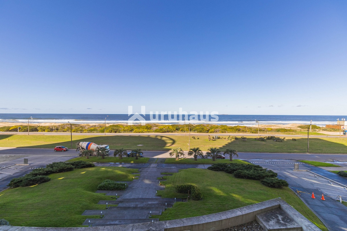 ALQUILER APARTAMENTO TRES DORMITORIOS TORRE LOBOS PLAYA BRAVA