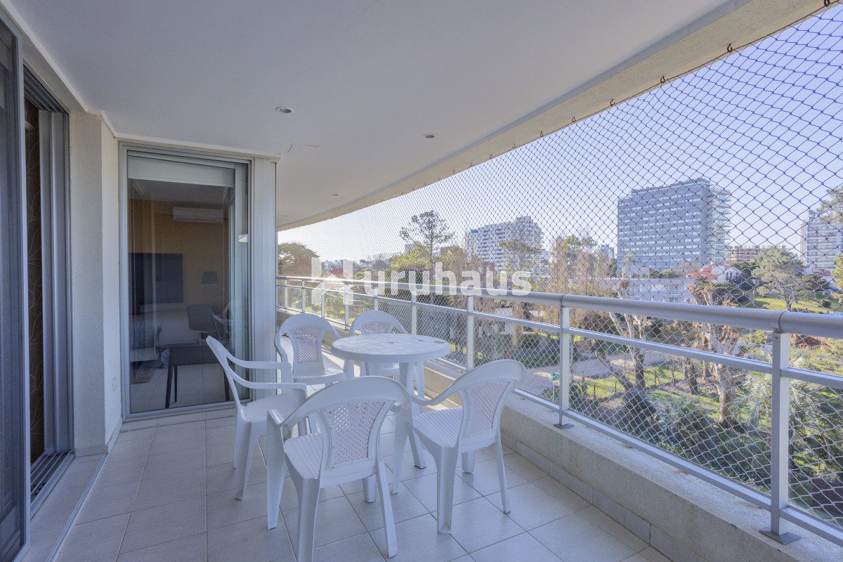 DEPARTAMENTO FOREST TOWER 1 PUNTA DEL ESTE