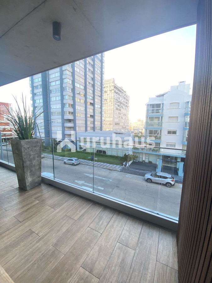 DEPARTAMENTO EN VENTA A ESTRENAR PENINSULA PUNTA DEL ESTE