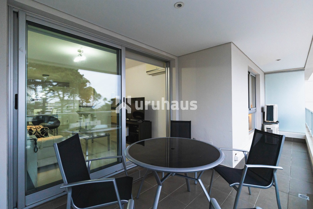 ALQUILER APARTAMENTO UN DORMITORIO PUNTA DEL ESTE EDIFICIO WIND TOWER