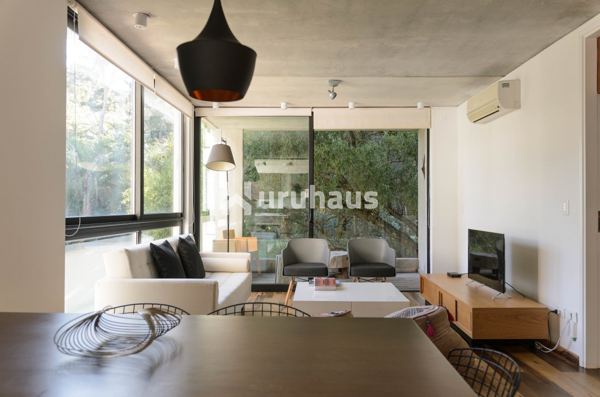 BE HOUSE - VIVIR EN VERANO