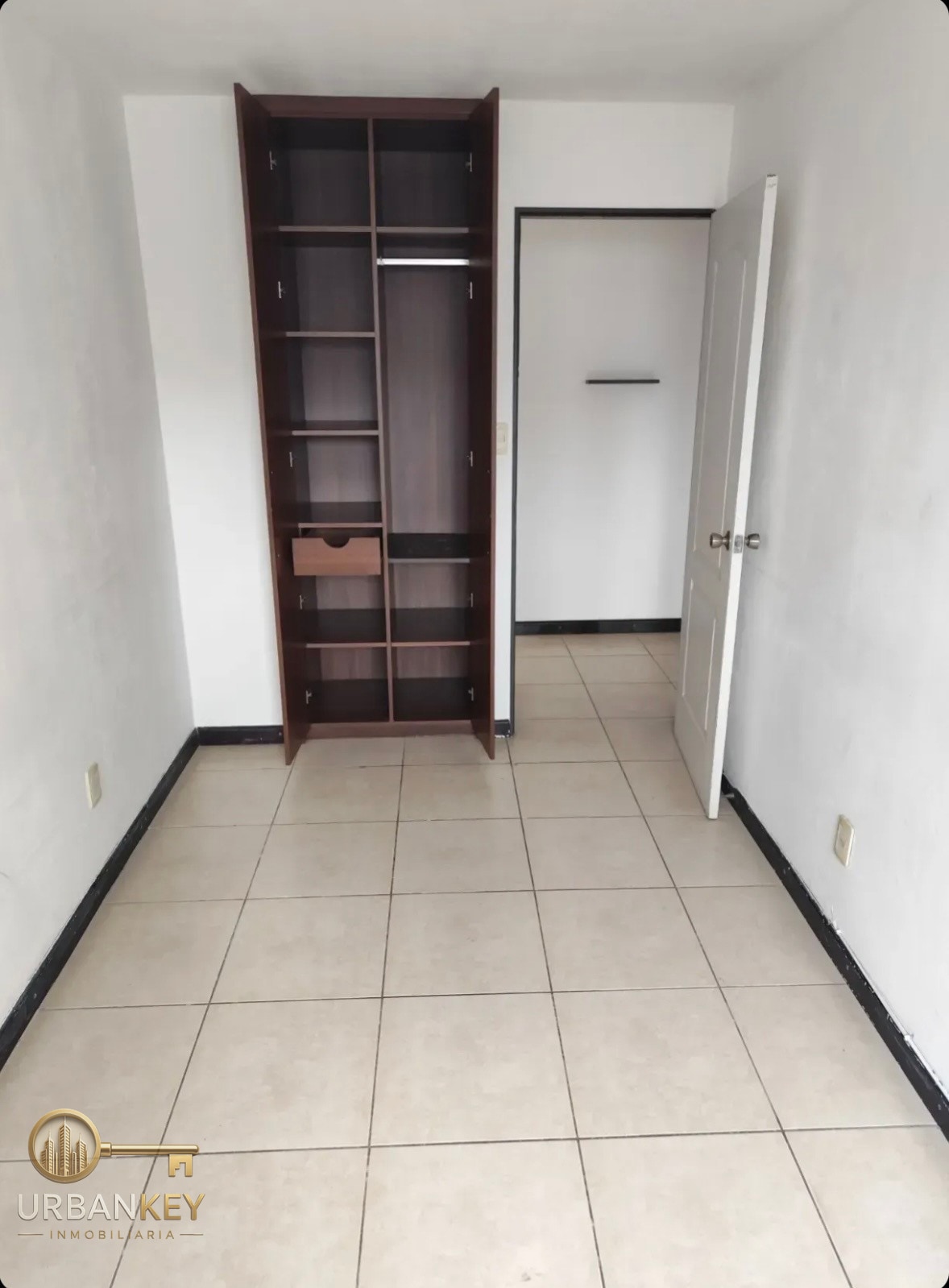 Alquiler de Apartamento de 2 Dormitorios con Deposito en Aguada · Foto 7