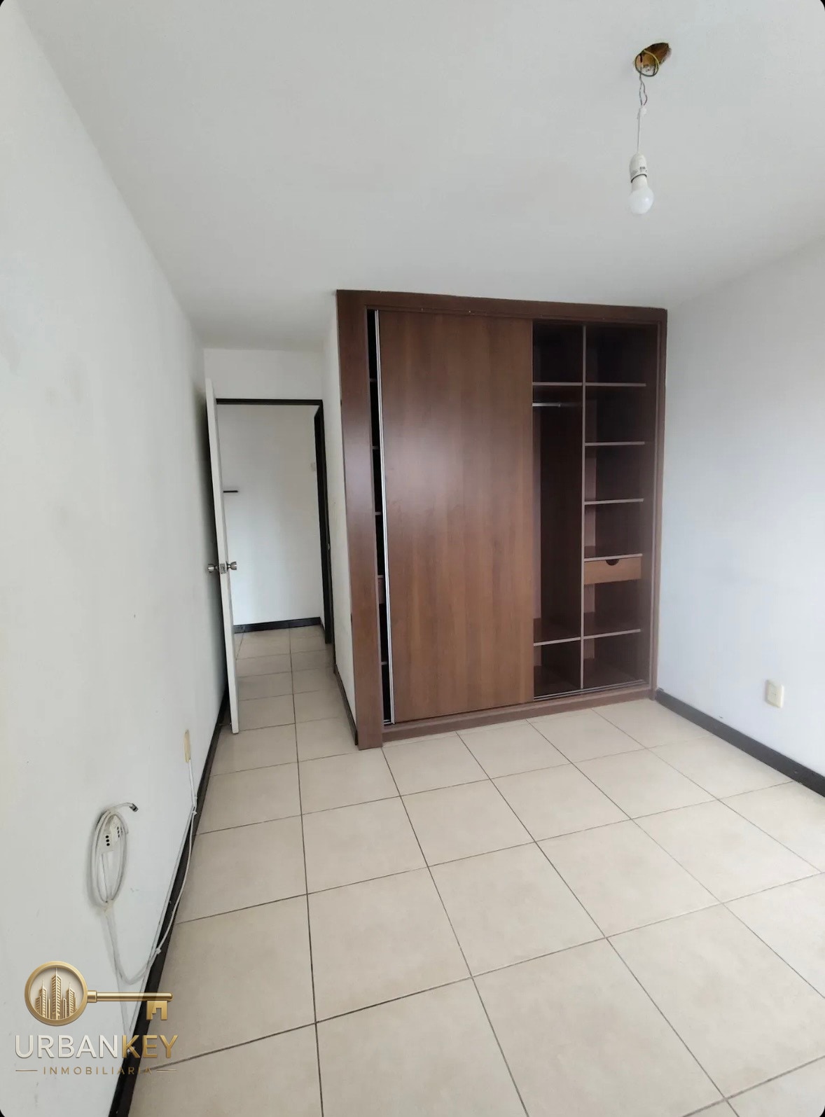 Alquiler de Apartamento de 2 Dormitorios con Deposito en Aguada · Foto 6