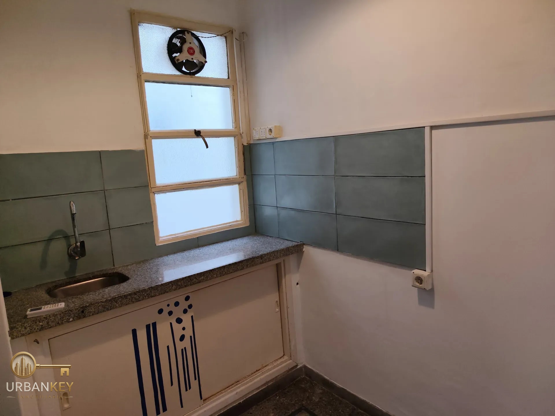 ALQUILER APARTAMENTO DE 1 DORMITORIO CON PATIO EN PARQUE BATLLE / BUCEO · Foto 8