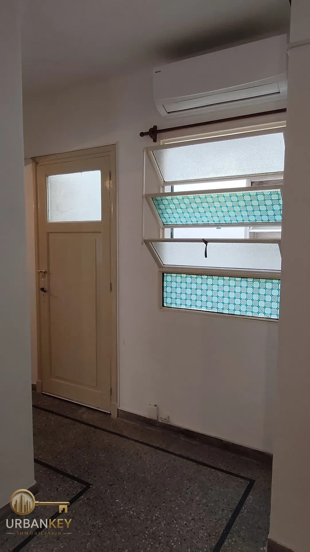 ALQUILER APARTAMENTO DE 1 DORMITORIO CON PATIO EN PARQUE BATLLE / BUCEO · Foto 9