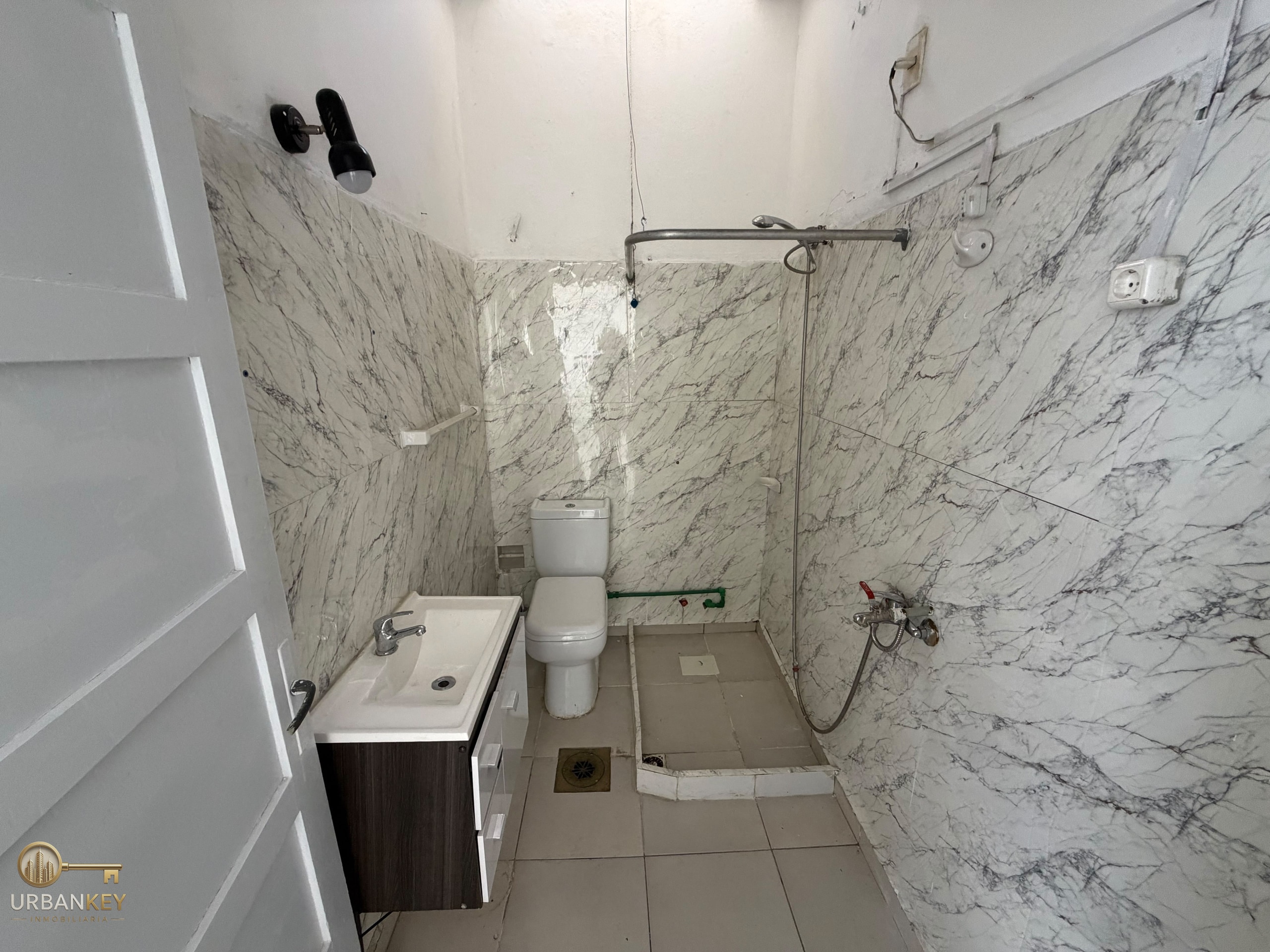 ALQUILER APARTAMENTO 1 DORMITORIO CON AZOTEA EXCLUSIVA – BRAZO ORIENTAL · Foto 10