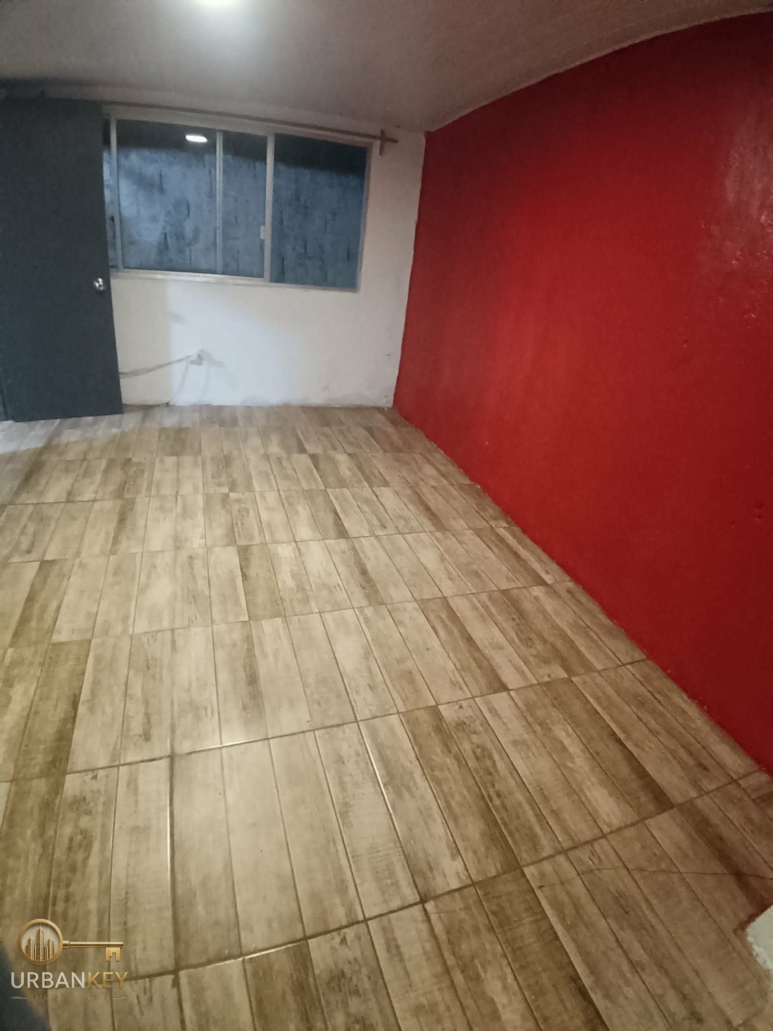 Casa en alquiler 2 dormitorios con patio, parrillero y cochera Flor de Maroñas. · Foto 9