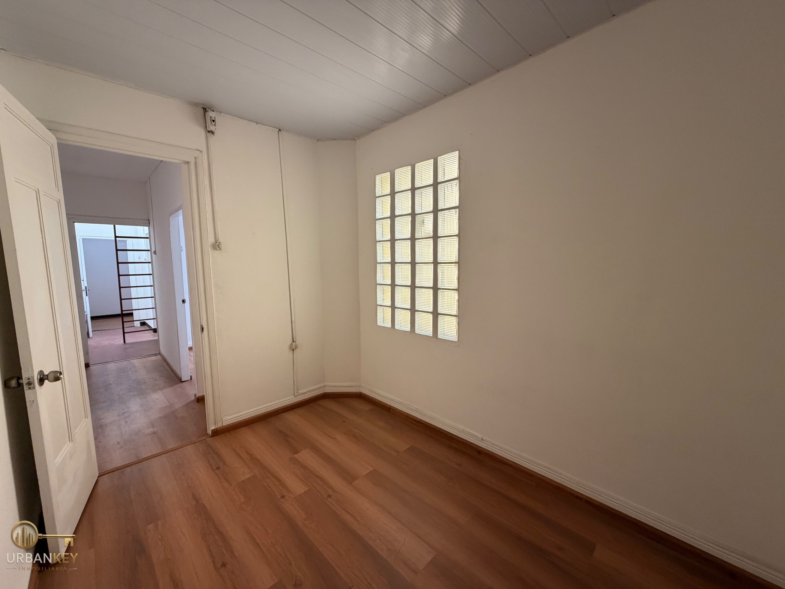 ALQUILER APARTAMENTO RECICLADO DE 2 DORMITORIOS SIN GASTOS COMUNES – CORDÓN · Foto 9
