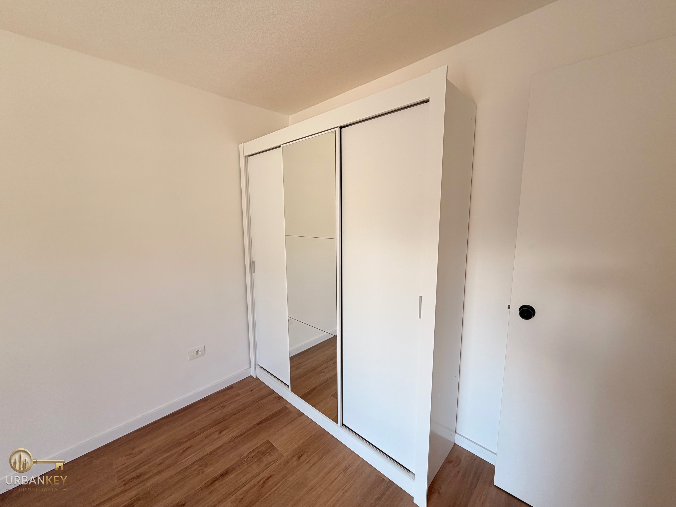 ALQUILER APARTAMENTO AMOBLADO DE 2 DORMITORIOS CON GARAJE Y AMENITIES  – EDIFICIO DOMINI HOUSE, CORDÓN · Foto 11