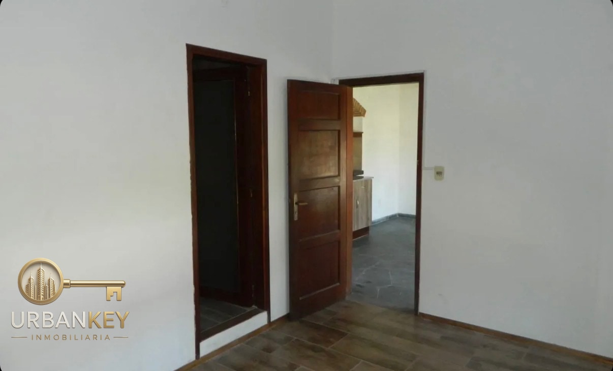 Alquiler casa de 1 dormitorio al frente con jardín sin gastos comunes en unión · Foto 11