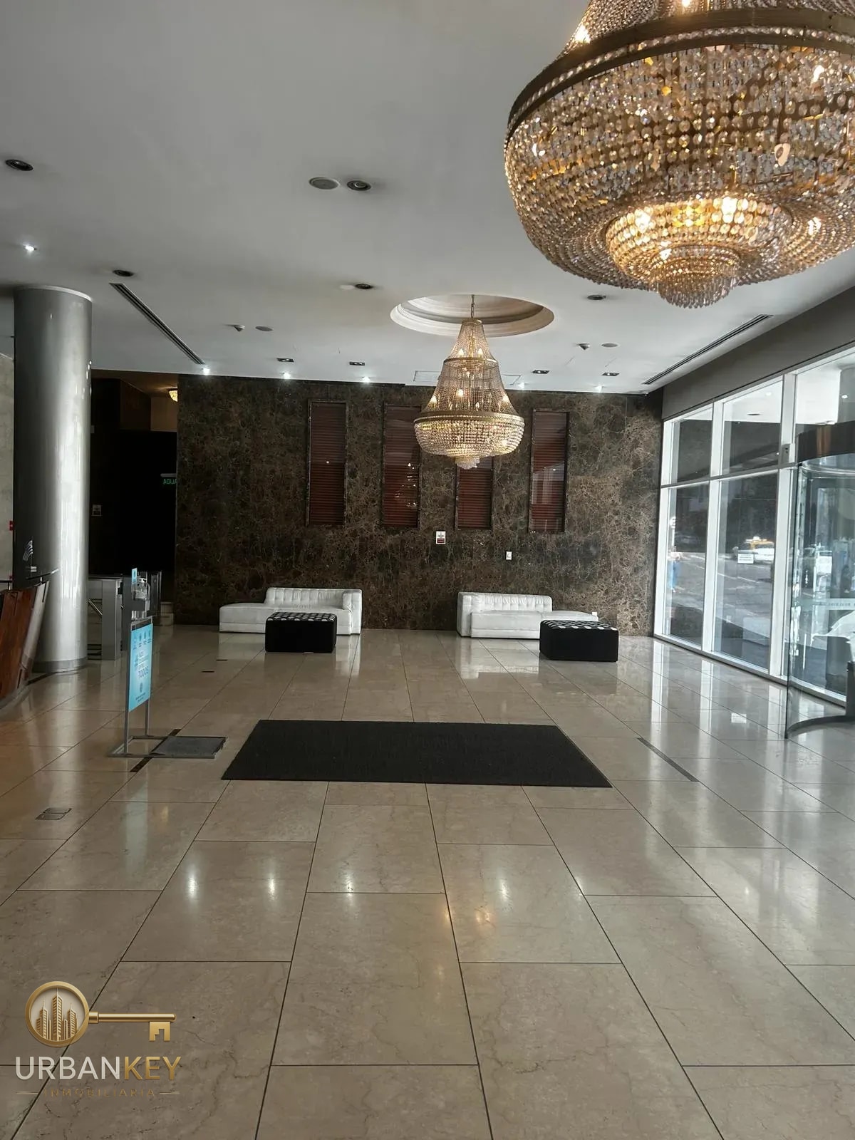 OFICINA AMOEBLADA DE 80 M² CON VISTA AL PUERTO – IMPERIUM BUILDING · Foto 11