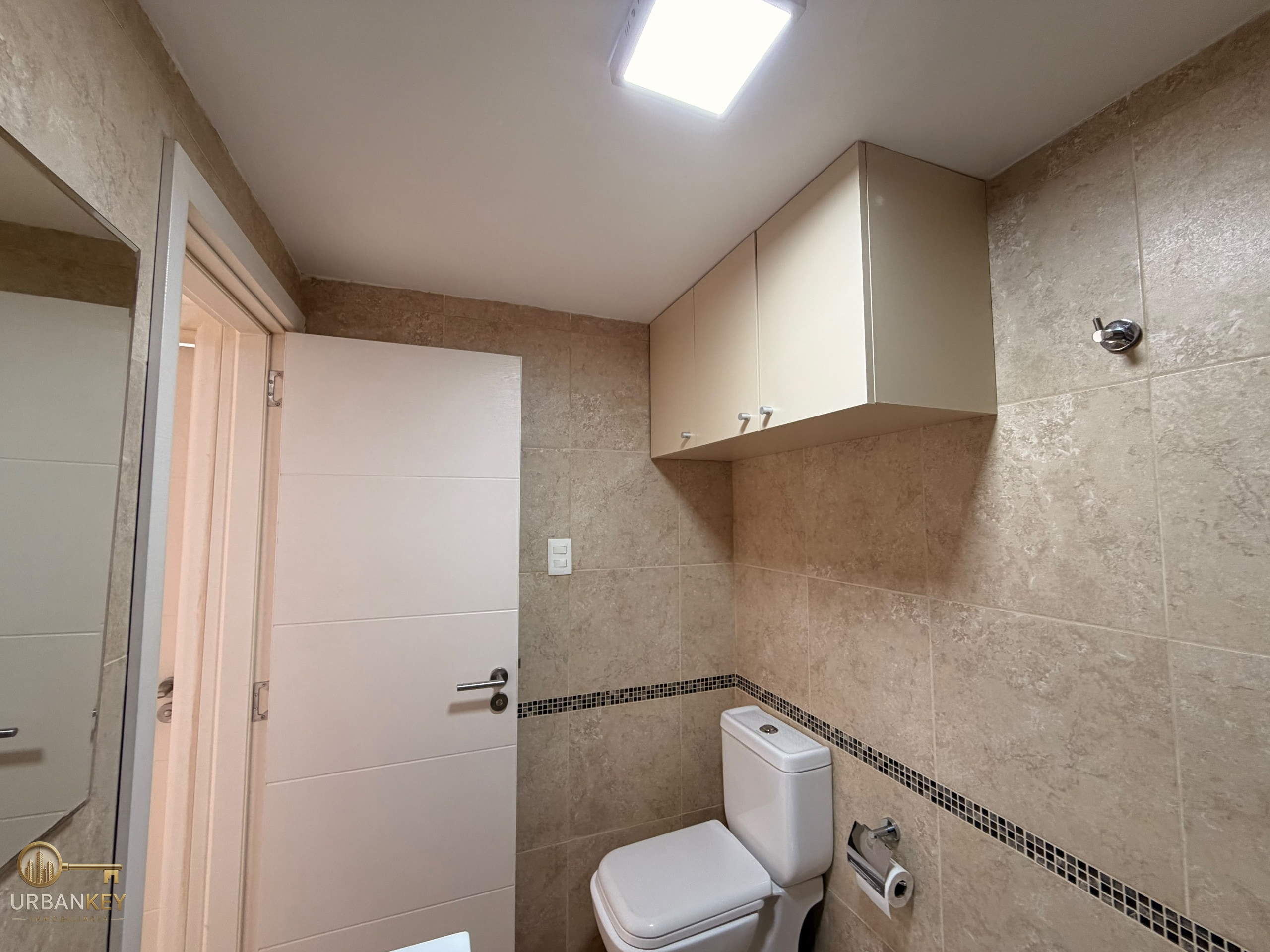 APARTAMENTO DE 1 DORMITORIO CON BALCÓN Y COCHERA EN TRES CRUCES · Foto 11