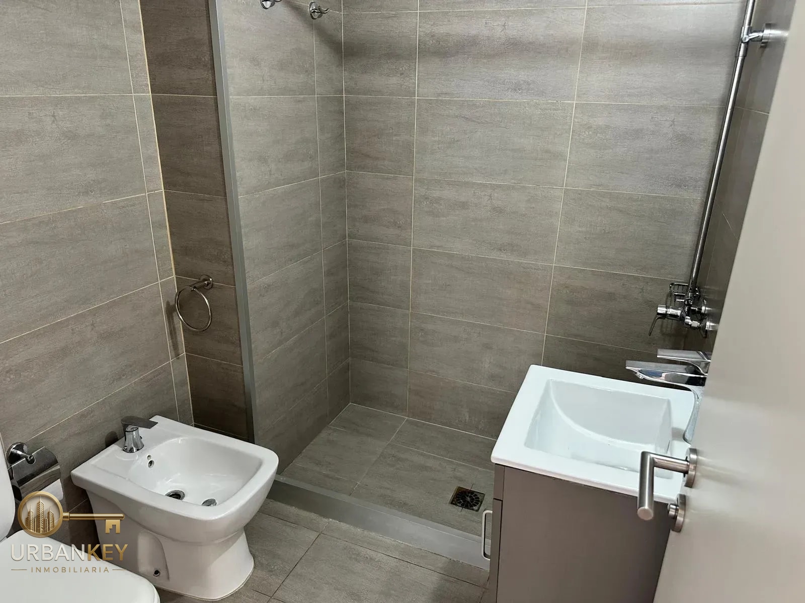 ALQUILER APARTAMENTO 2 DORMITORIOS COCHERA AMENITIES TRES CRUCES CORDON · Foto 10