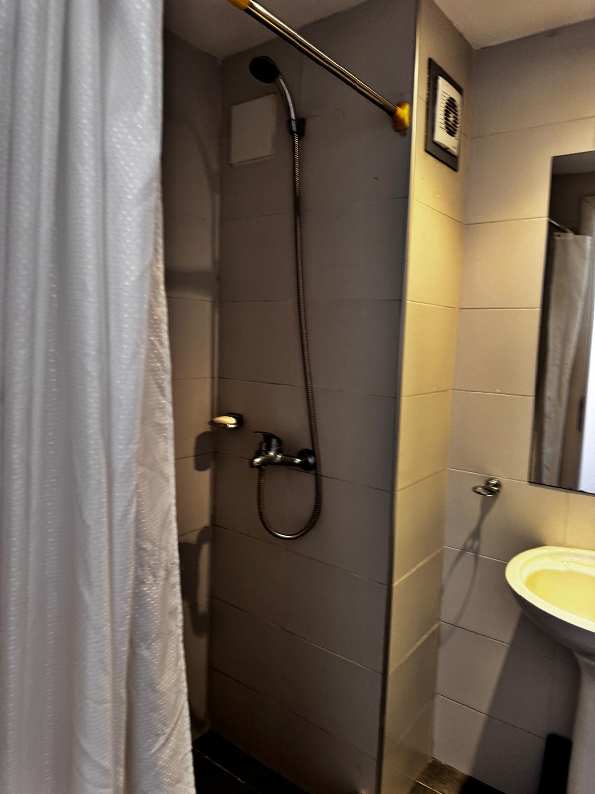 ALQUILER APARTAMENTO UN DORMITORIO CON GARAGE EN POCITOS · Foto 11