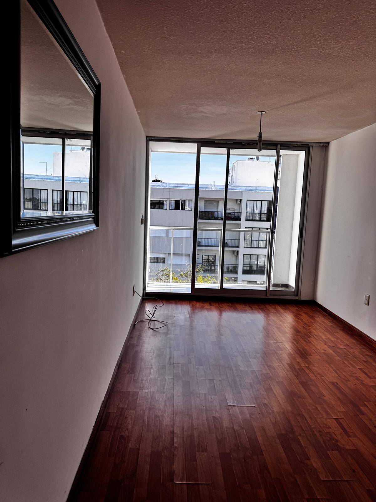 ALQUILER APARTAMENTO UN DORMITORIO CON GARAGE EN POCITOS · Foto 3