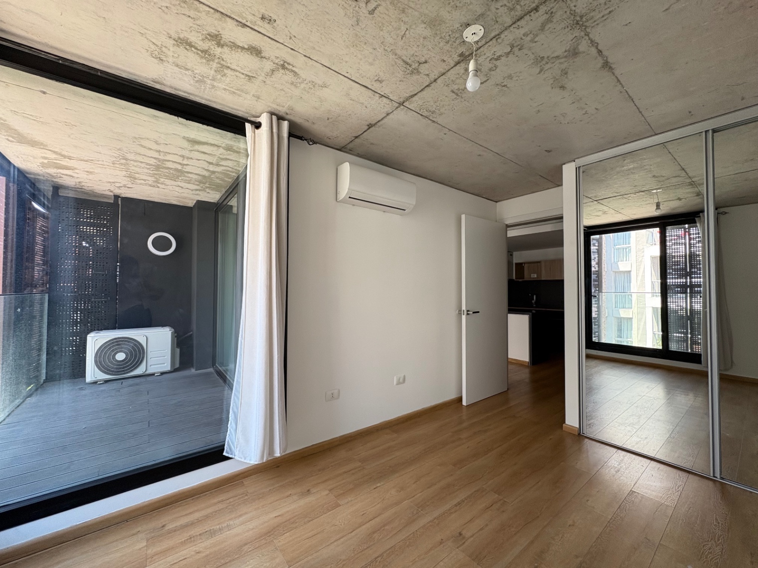 ALQUILER APARTAMENTO 1 DORMITORIO Y TERRAZA EN CENTRO PROXIMO A RAMBLA · Foto 9
