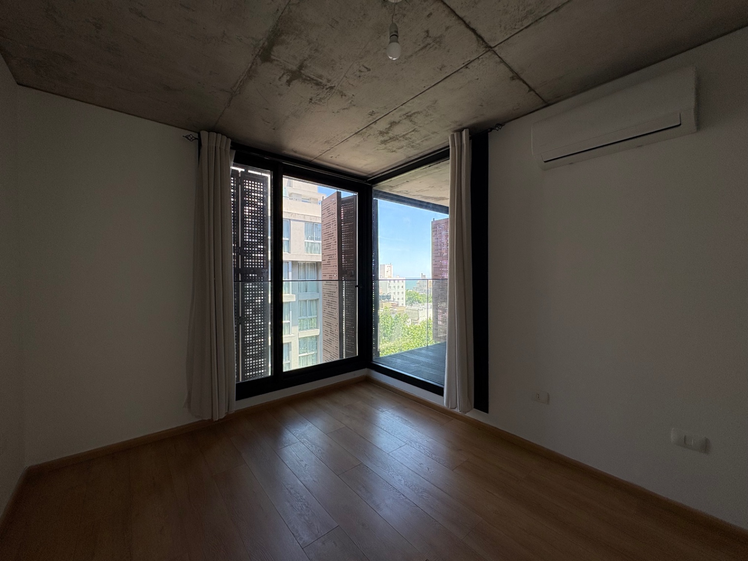ALQUILER APARTAMENTO 1 DORMITORIO Y TERRAZA EN CENTRO PROXIMO A RAMBLA · Foto 11