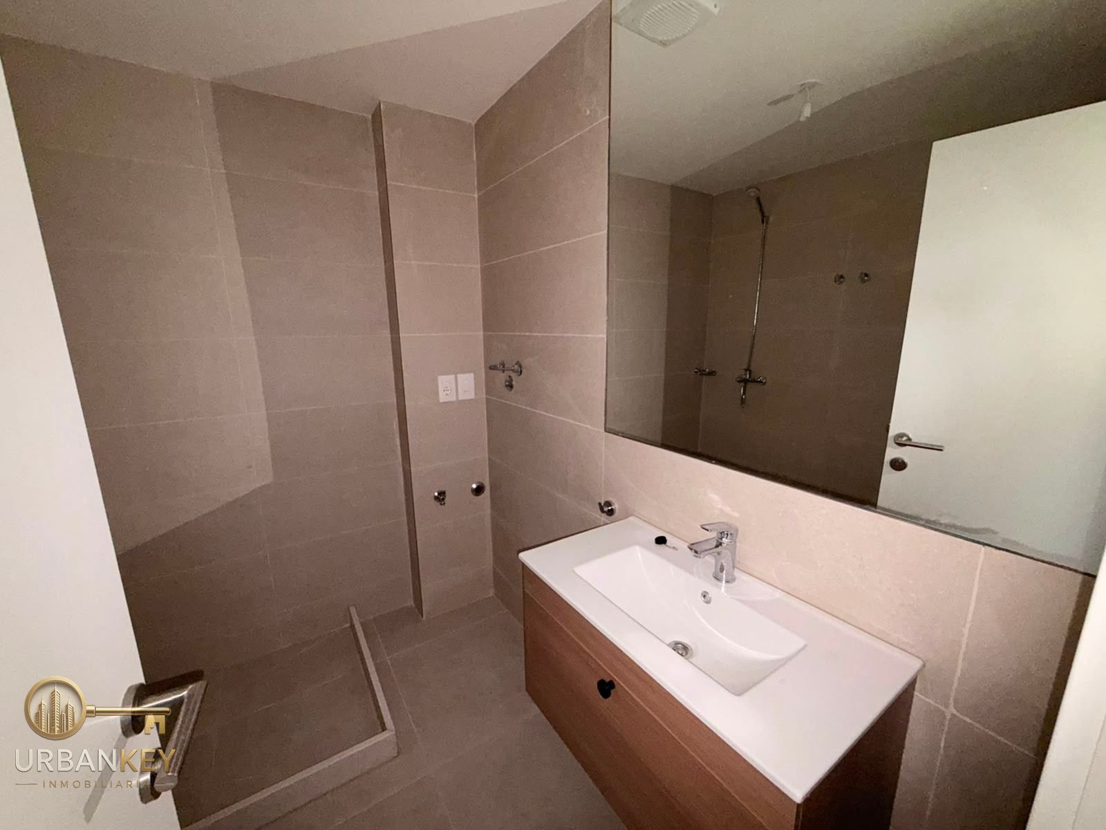 ALQUILER APARTAMENTO A ESTRENAR 1 DORMITORIO BALCON Y AMENITIES EN TRES CRUCES · Foto 10