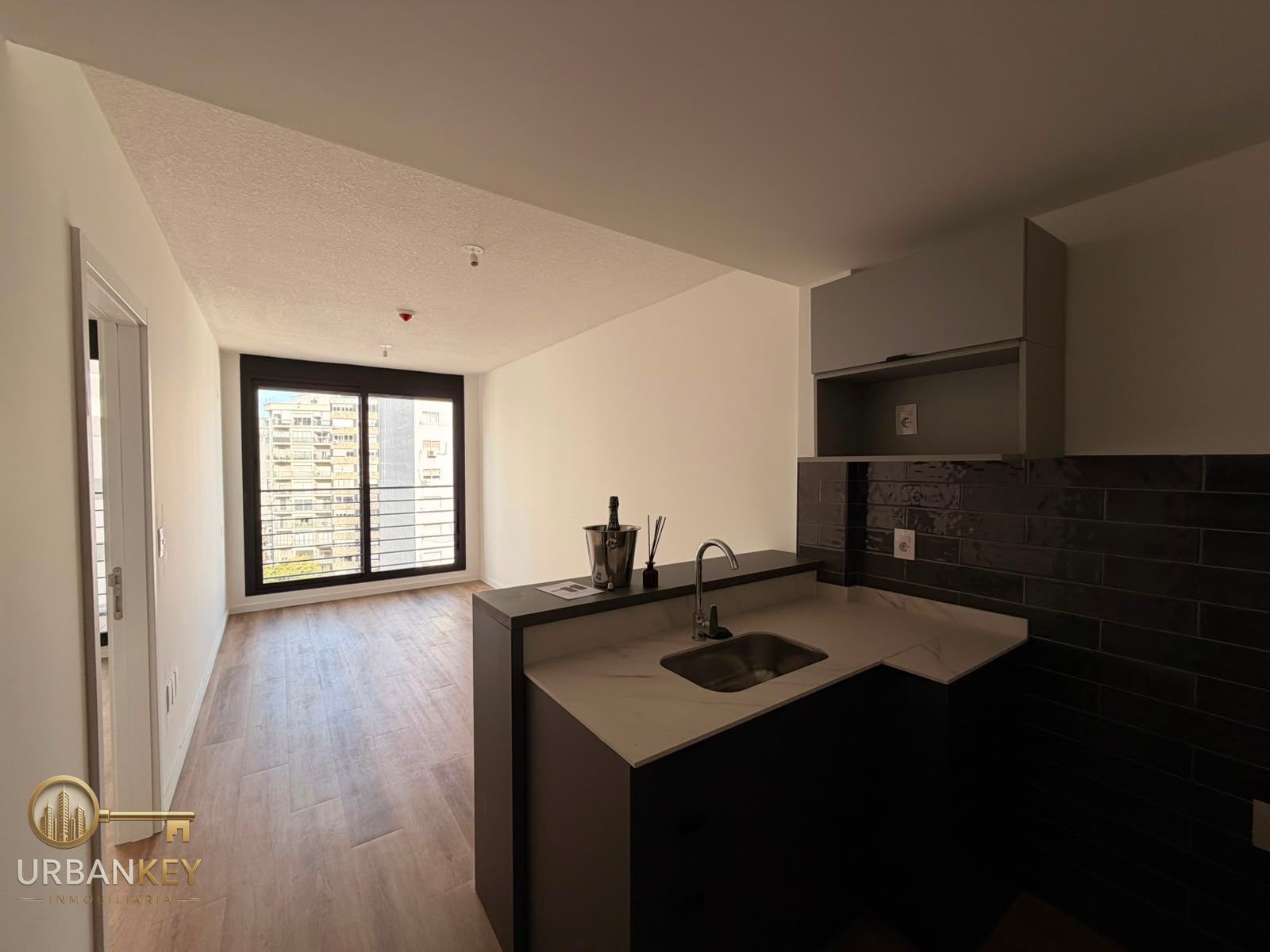 ALQUILER APARTAMENTO A ESTRENAR 1 DORMITORIO BALCON Y AMENITIES EN TRES CRUCES · Foto 8
