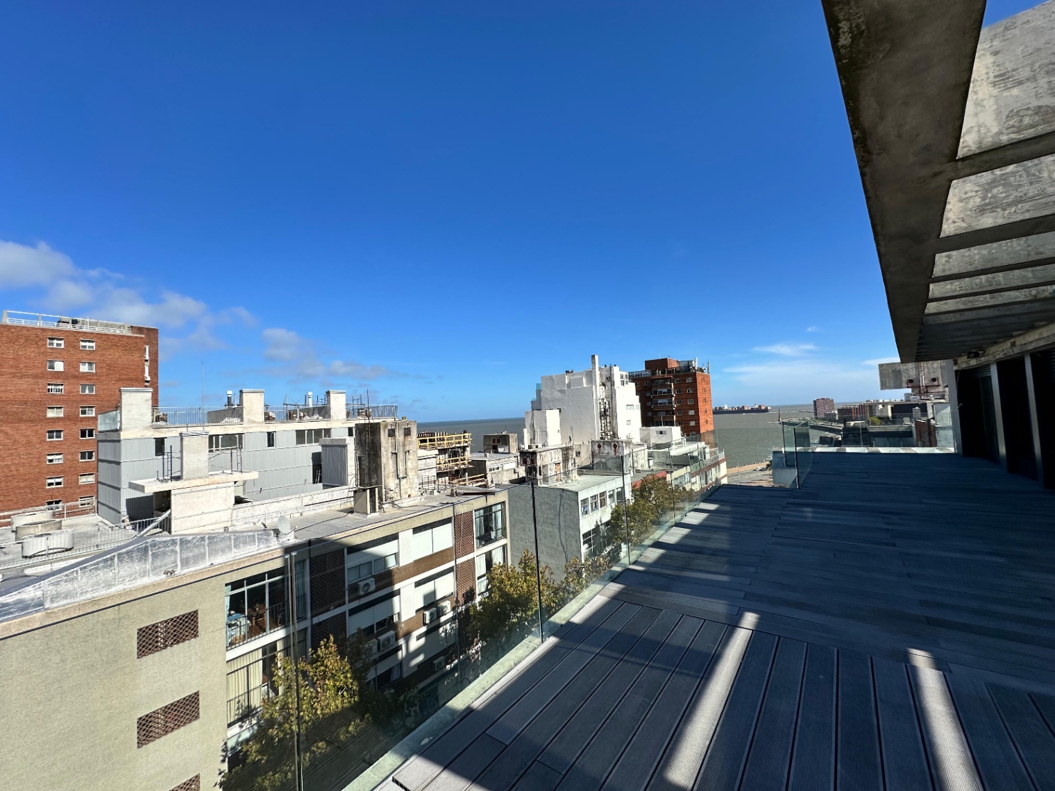 ALQUILER PENTHOUSE DE 2 DORMITORIOS Y GRAN TERRAZA EN CENTRO PROXIMO A RAMBLA · Foto 6