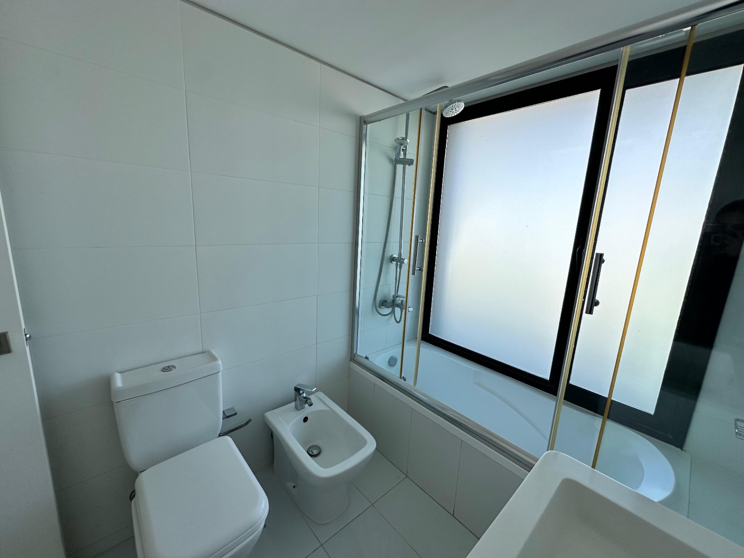 ALQUILER PENTHOUSE DE 2 DORMITORIOS Y GRAN TERRAZA EN CENTRO PROXIMO A RAMBLA · Foto 11