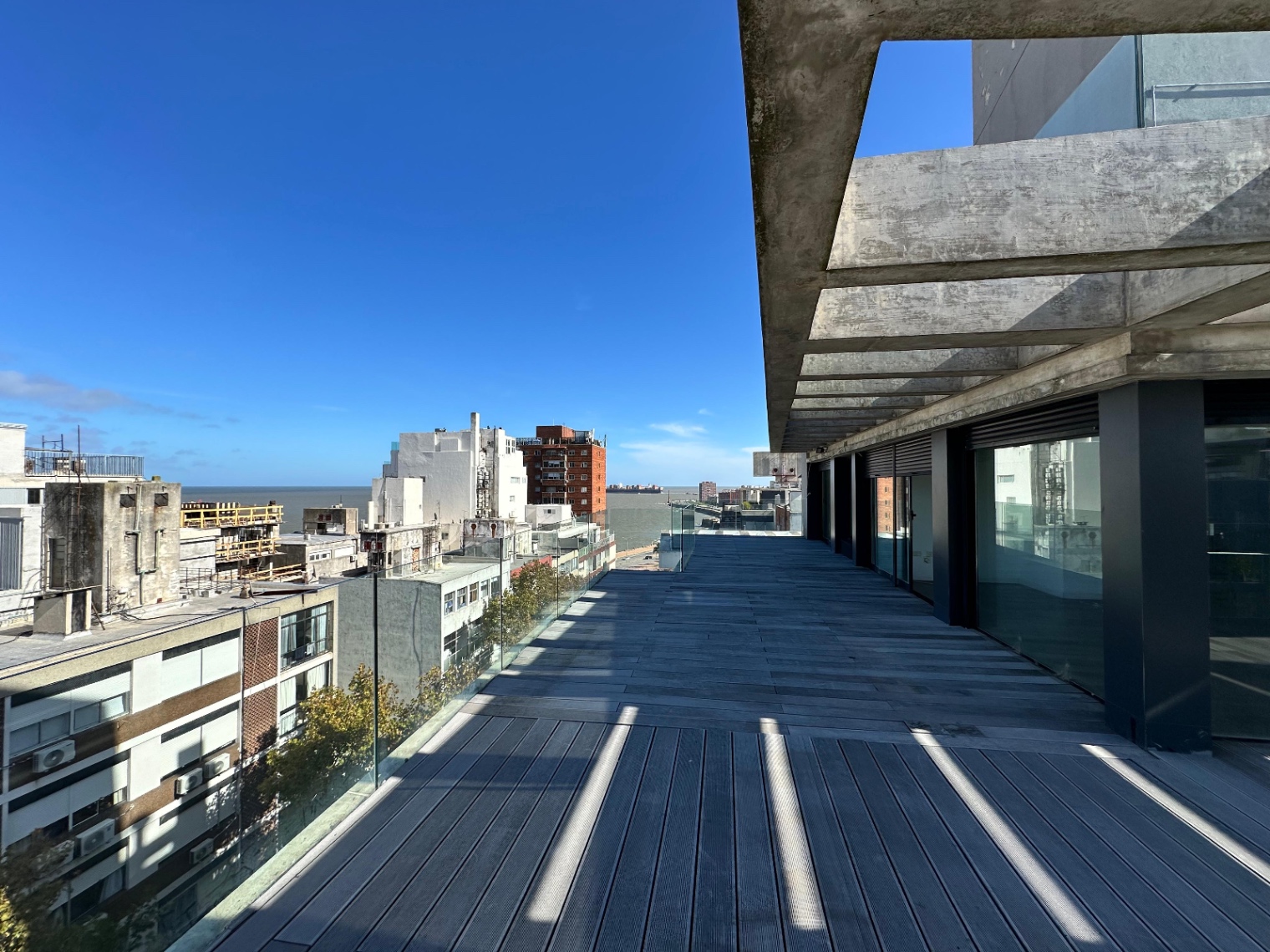 ALQUILER PENTHOUSE DE 2 DORMITORIOS Y GRAN TERRAZA EN CENTRO PROXIMO A RAMBLA · Foto 9