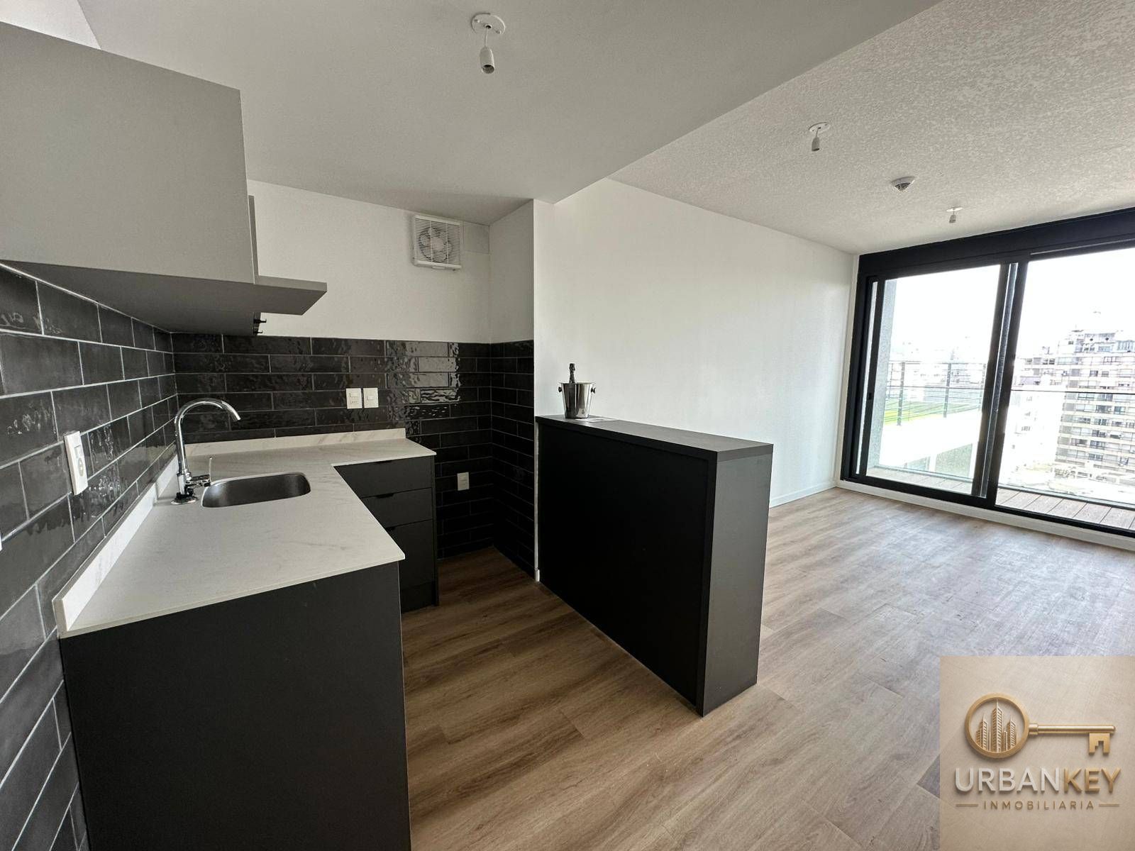 ALQUILER APARTAMENTO A ESTRENAR 1 DORMITORIO CON AMENITIES EN TRES CRUCES CORDON · Foto 1
