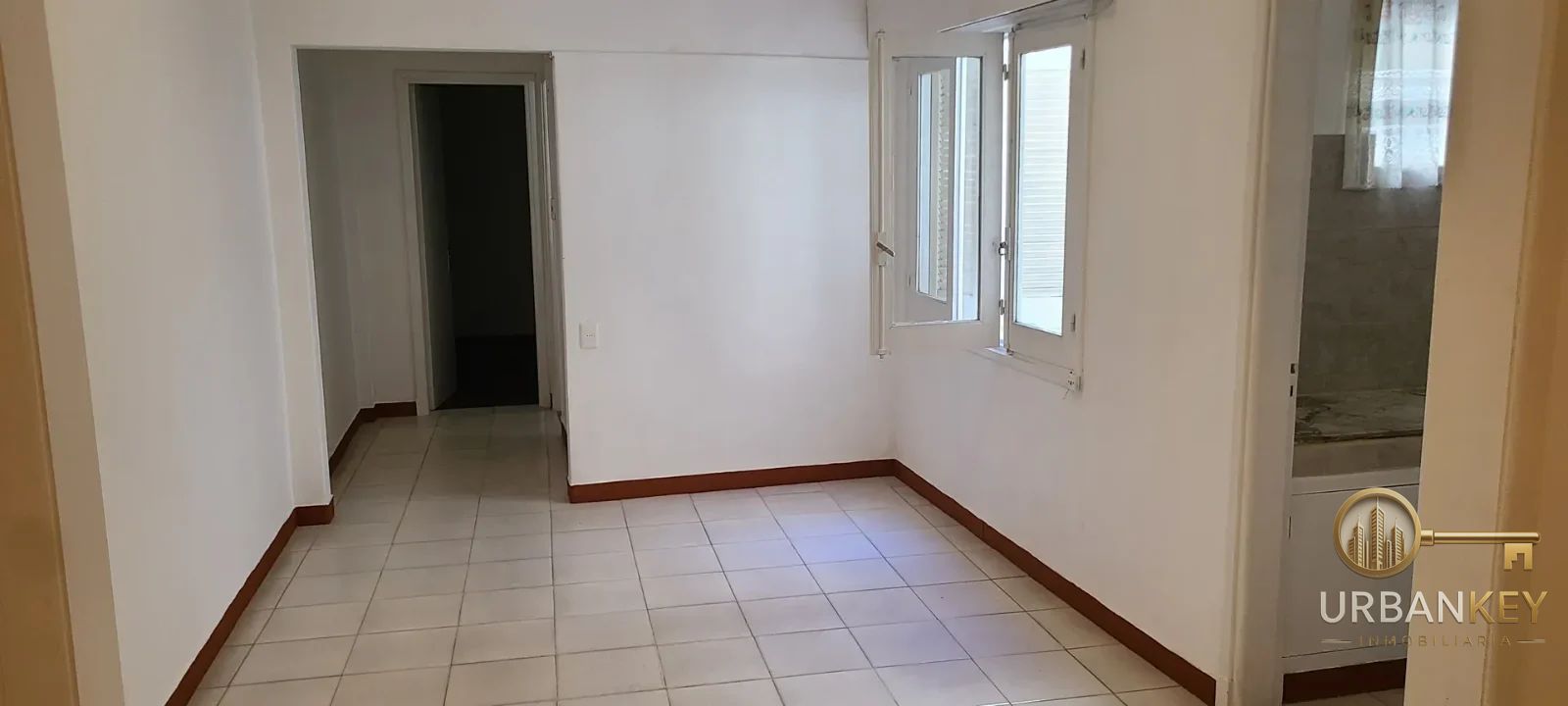 Alquiler apartamento de 1 dormitorio con bajos gastos comunes en Centro / Cordón