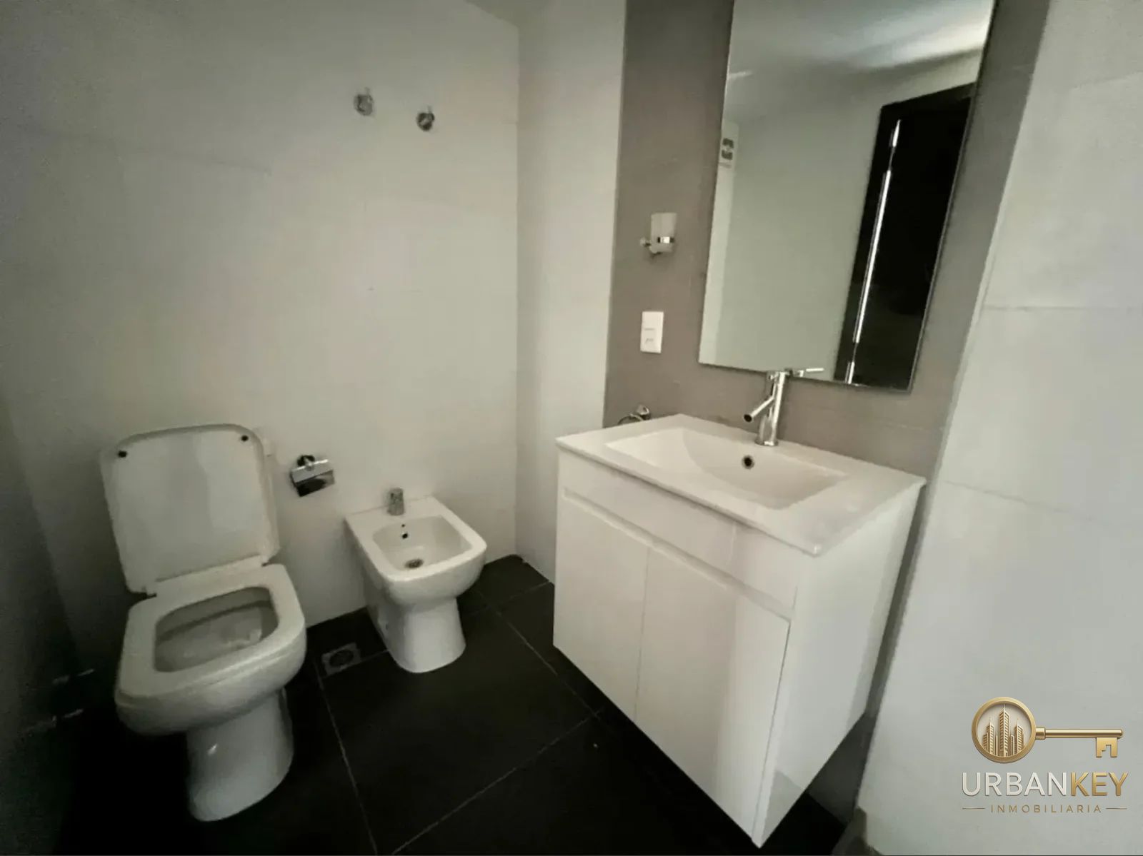 Apartamento en alquiler 2 dormitorios sobre calle Soriano en Centro · Foto 11