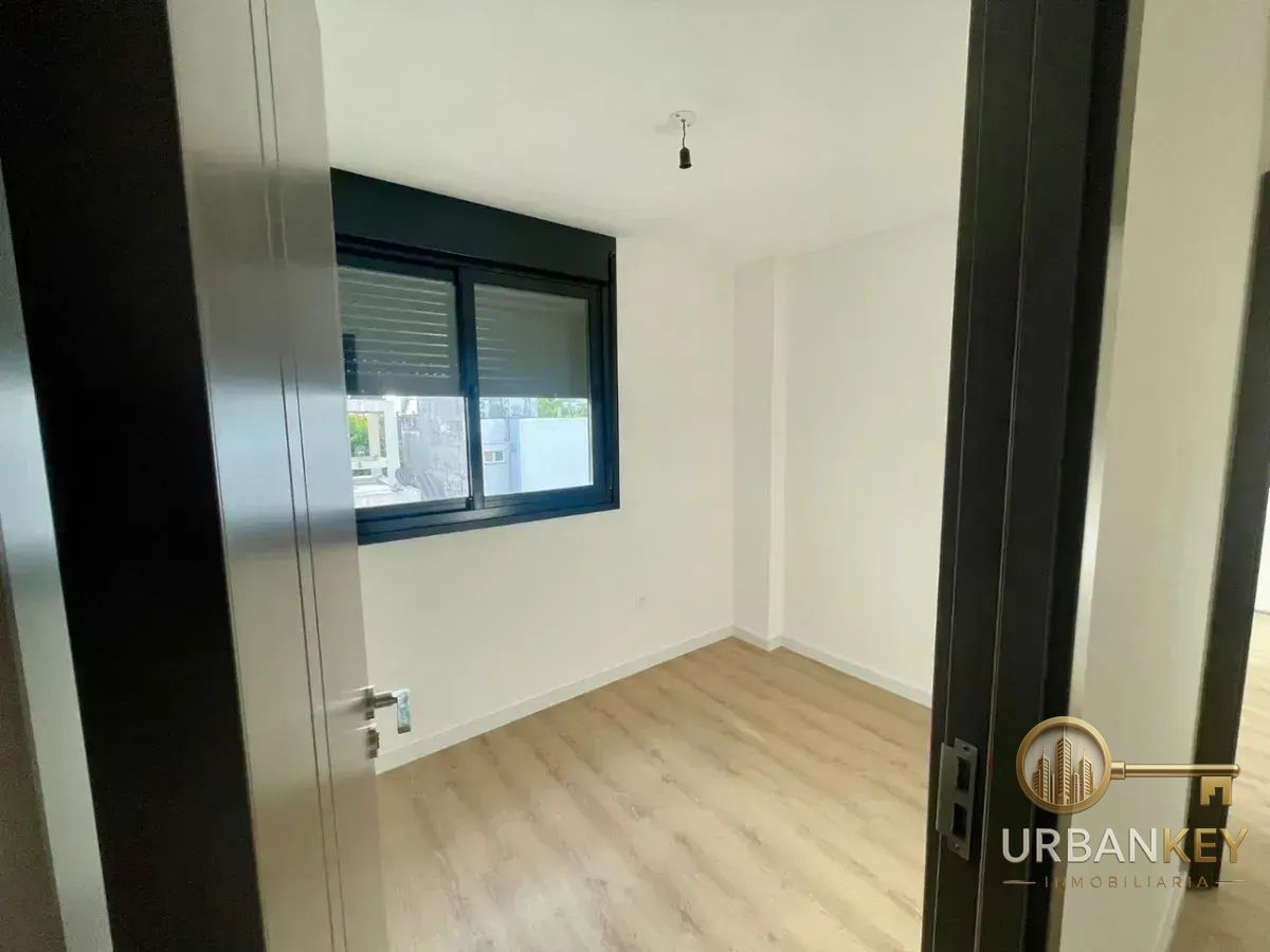 Apartamento en alquiler 2 dormitorios sobre calle Soriano en Centro · Foto 7