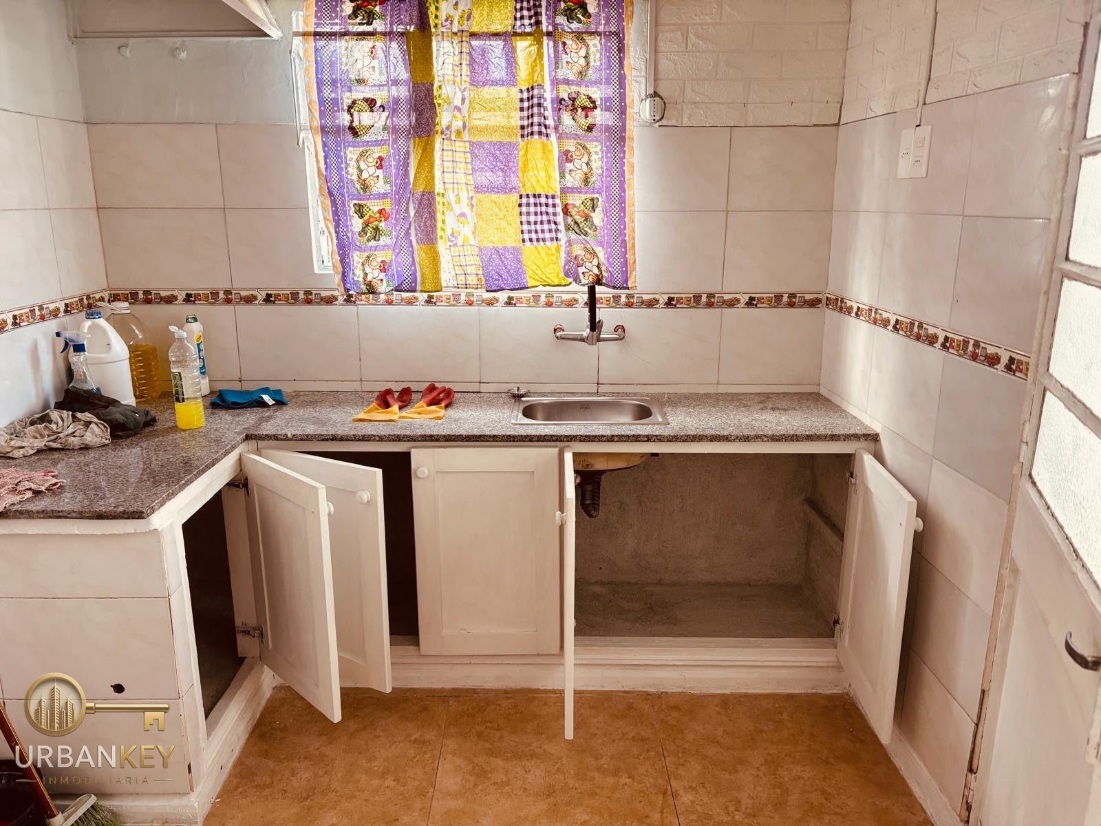 Apartamento en alquiler 2 dormitorios con entrada independiente en Nuevo Paris · Foto 2