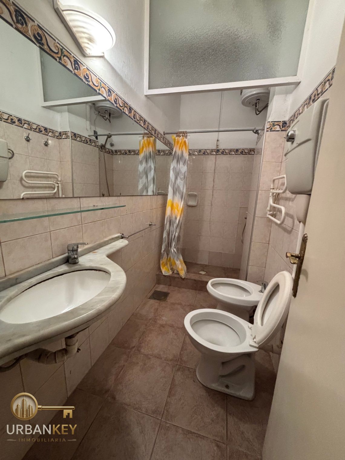 Alquiler de Apartamento de 3 dormitorios en Barrio Cordon · Foto 5