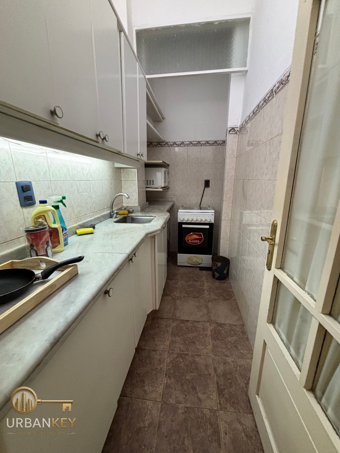 Alquiler de Apartamento de 3 dormitorios en Barrio Cordon · Foto 7
