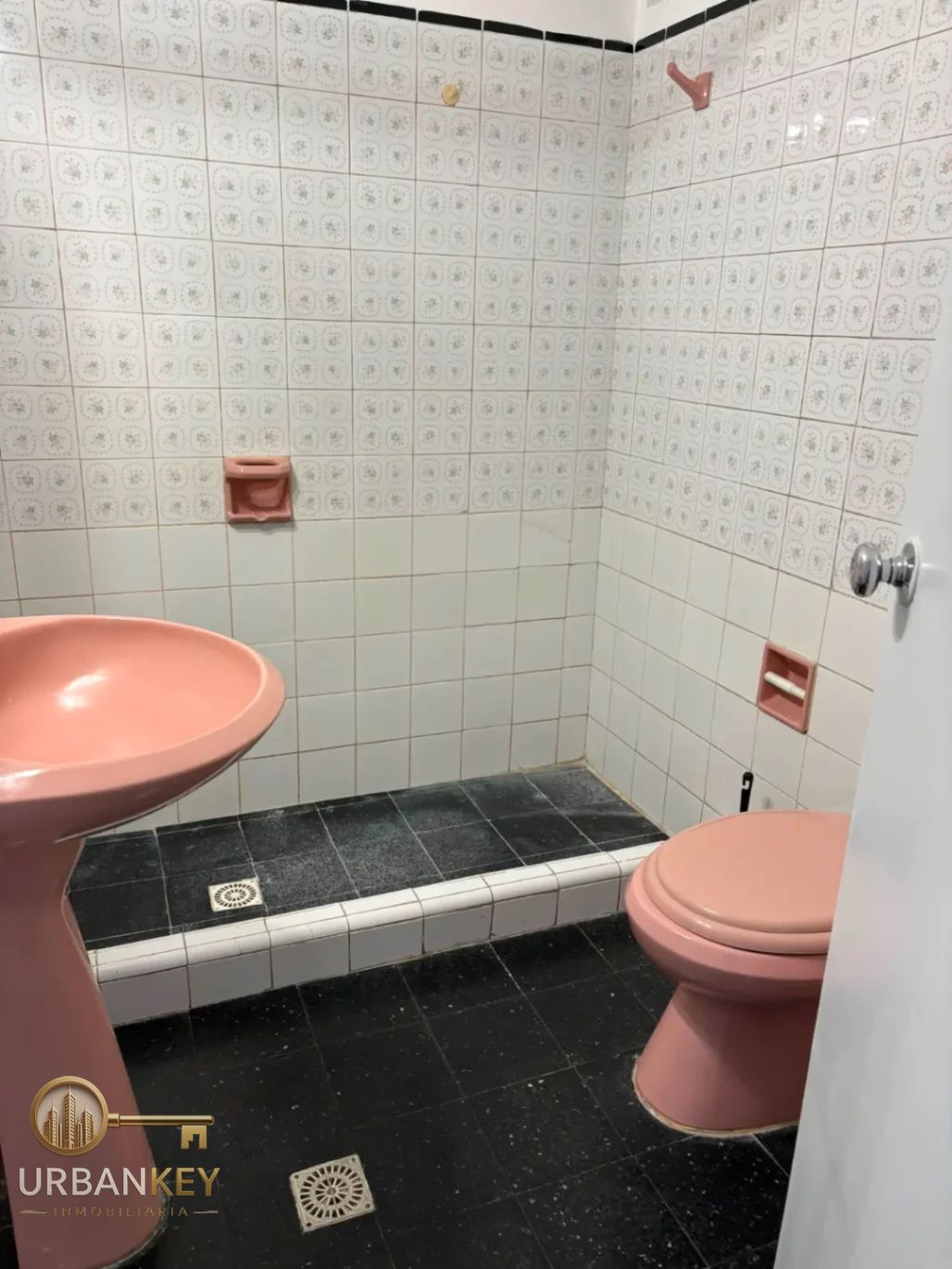 Penthouse en alquiler de 2 dormitorios 2 baños con gran terraza y cochera Centro · Foto 8