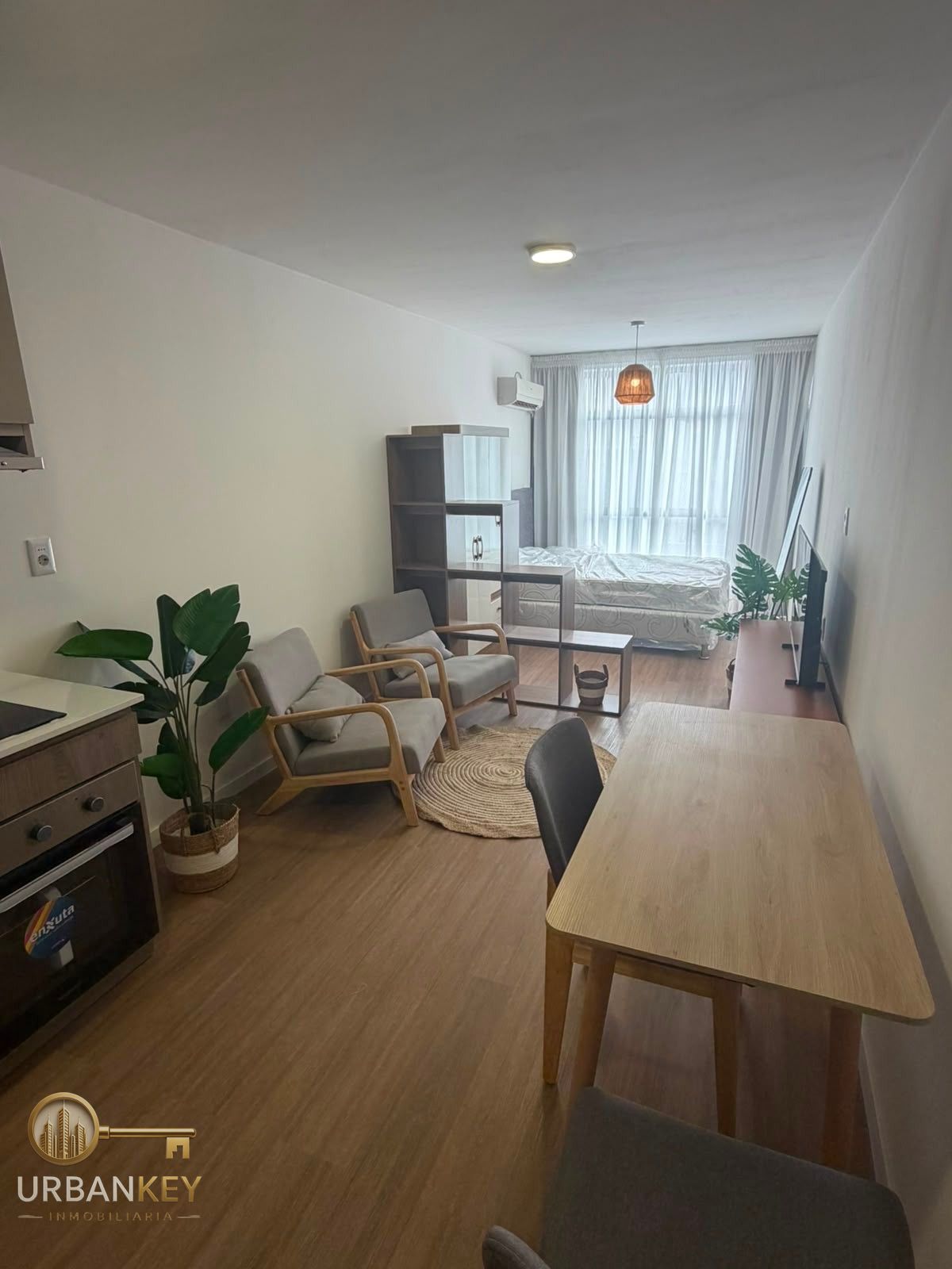 Alquiler de Monoambiente EQUIPADO SIN GASTOS COMUNES en Ciudad Vieja · Foto 12