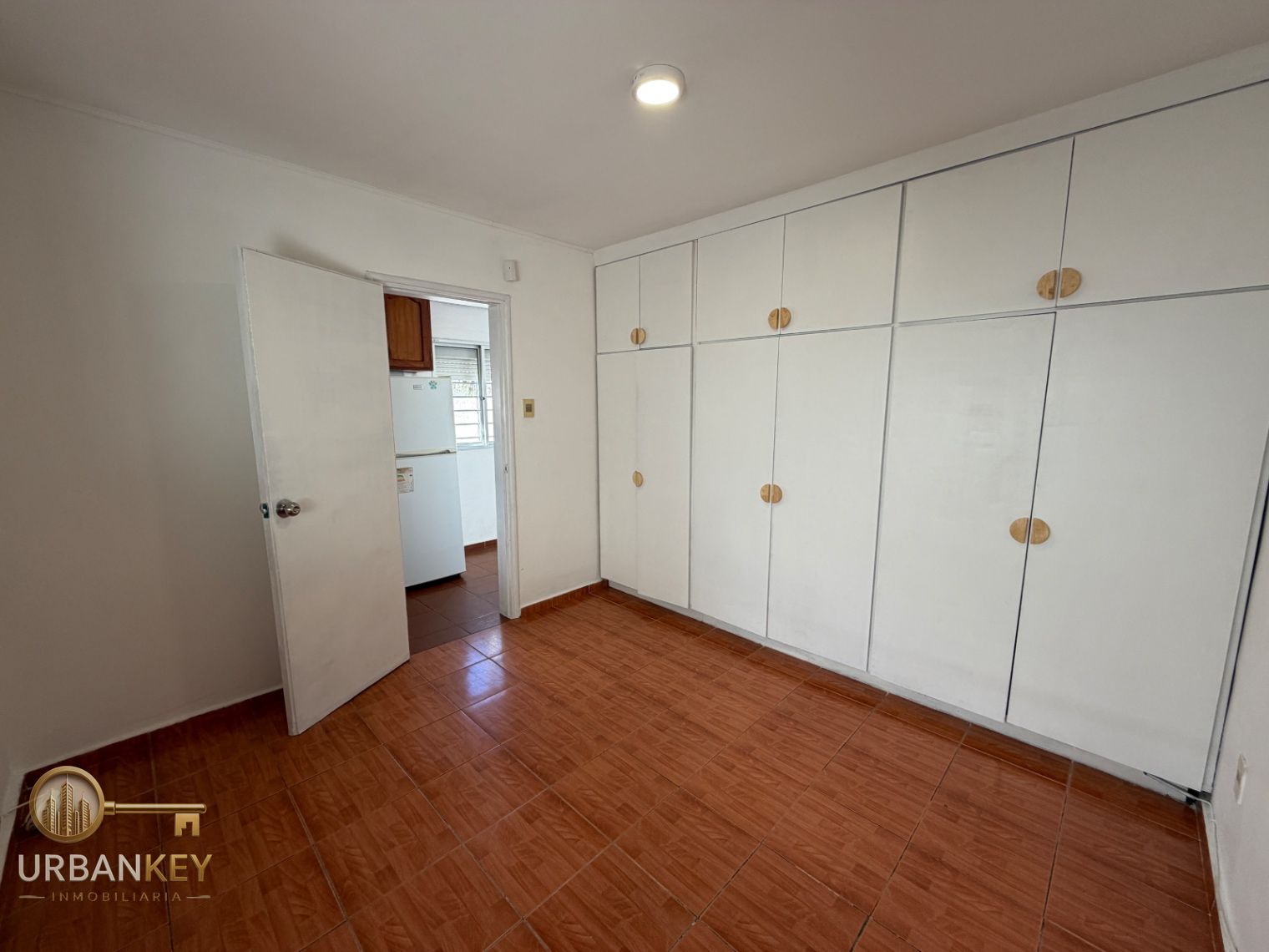 Alquiler apartamento tipo casa 1 dormitorio con patio sin gastos comunes Buceo · Foto 6