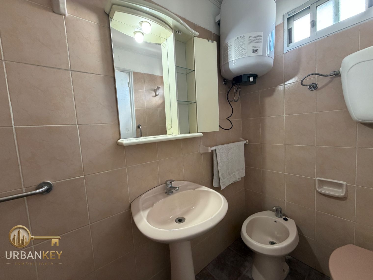 Alquiler apartamento tipo casa 1 dormitorio con patio sin gastos comunes Buceo · Foto 11