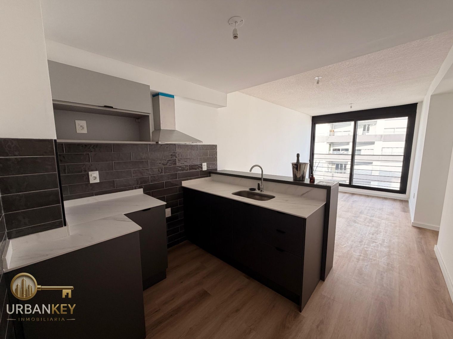 ALQUILER APARTAMENTO A ESTRENAR 2 DORMITORIOS Y AMENITIES EN TRES CRUCES CORDON · Foto 2