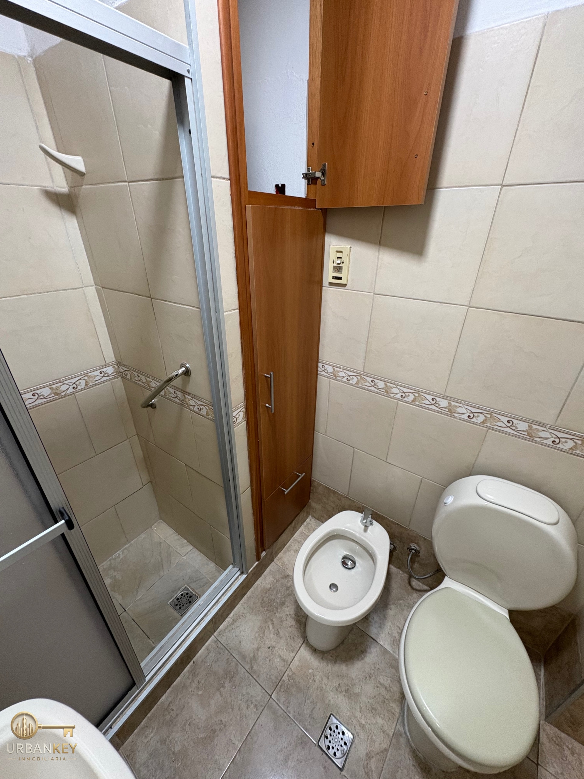 ALQUILER APARTAMENTO DE 1 DORMITORIO EN BUCEO PROXIMO A RAMBLA BAJOS GASTOS · Foto 12
