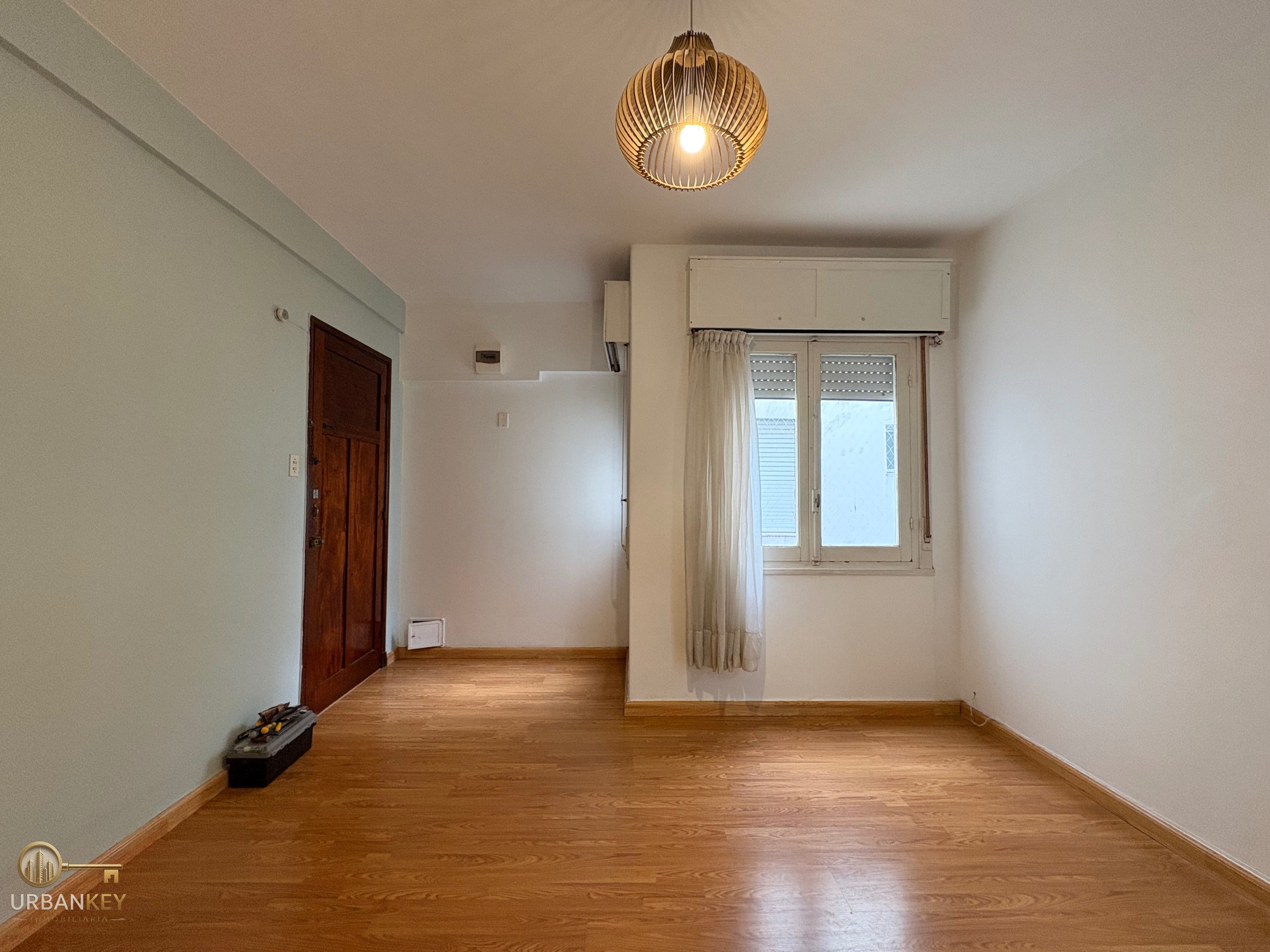 ALQUILER APARTAMENTO DE 1 DORMITORIO EN BUCEO PROXIMO A RAMBLA BAJOS GASTOS · Foto 1