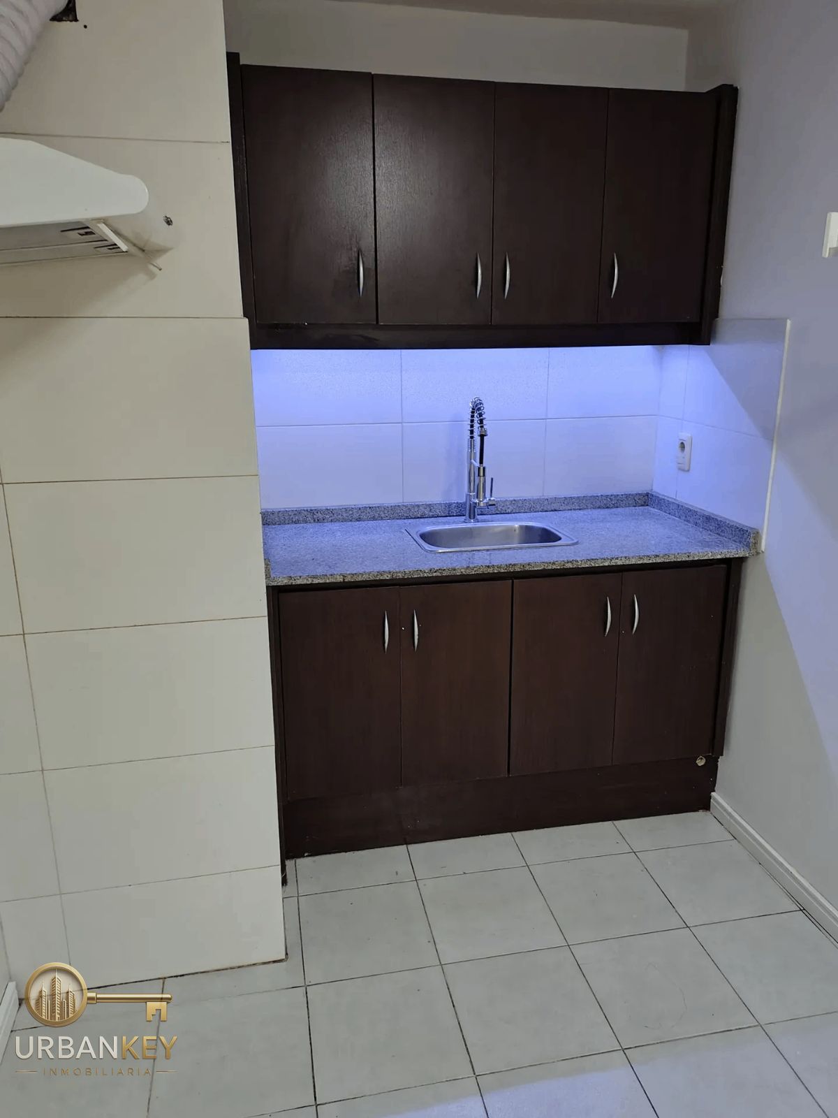ALQUILER APARTAMENTO 1 DORMITORIO BALCON + COCHERA INCLUIDA CARGADOR ELECTRICO · Foto 3