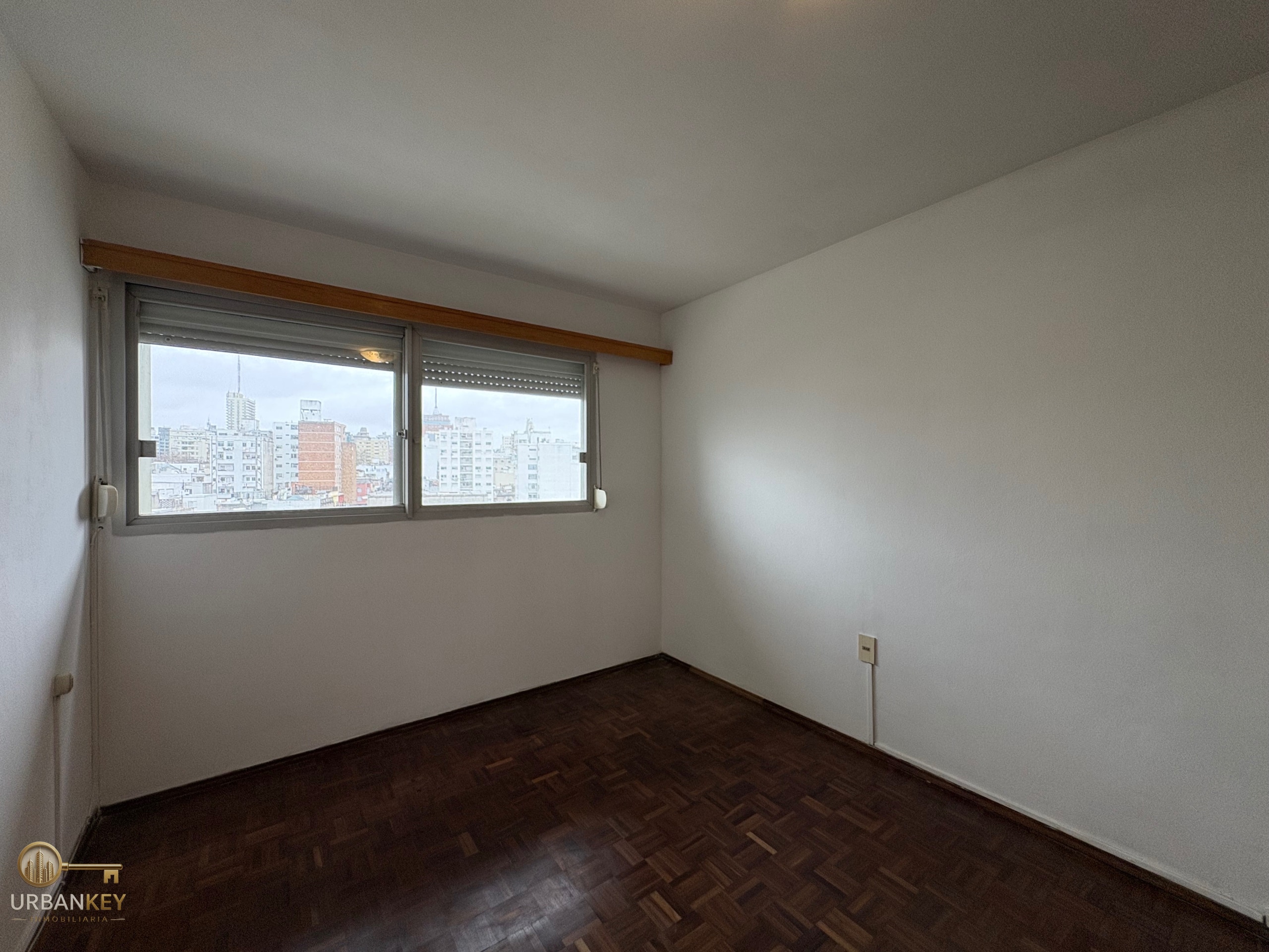 AQUILER APARTAMENTO 1 DORMITORIO PISO 9 BAJOS GASTOS COMUNES · Foto 6