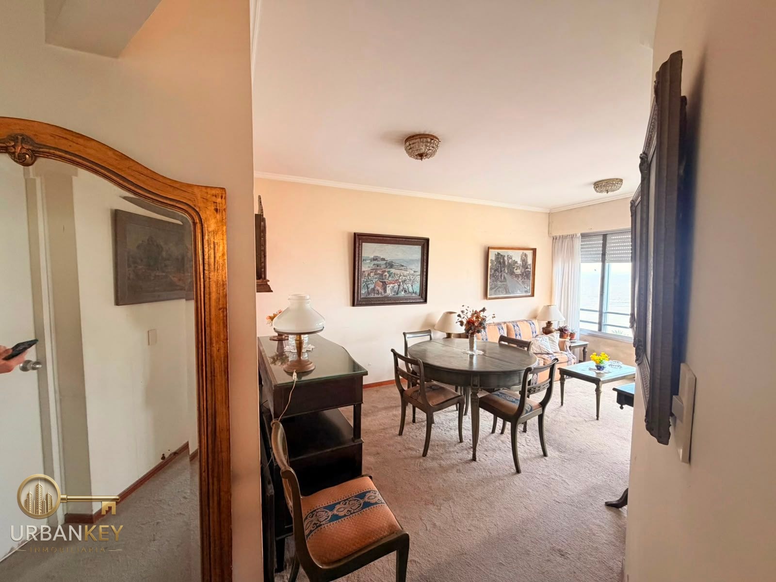 ALQUILER APARTAMENTO 2 DORMITORIOS AMOBLADO SOBRE LA RAMBLA PUNTA CARRETAS · Foto 6