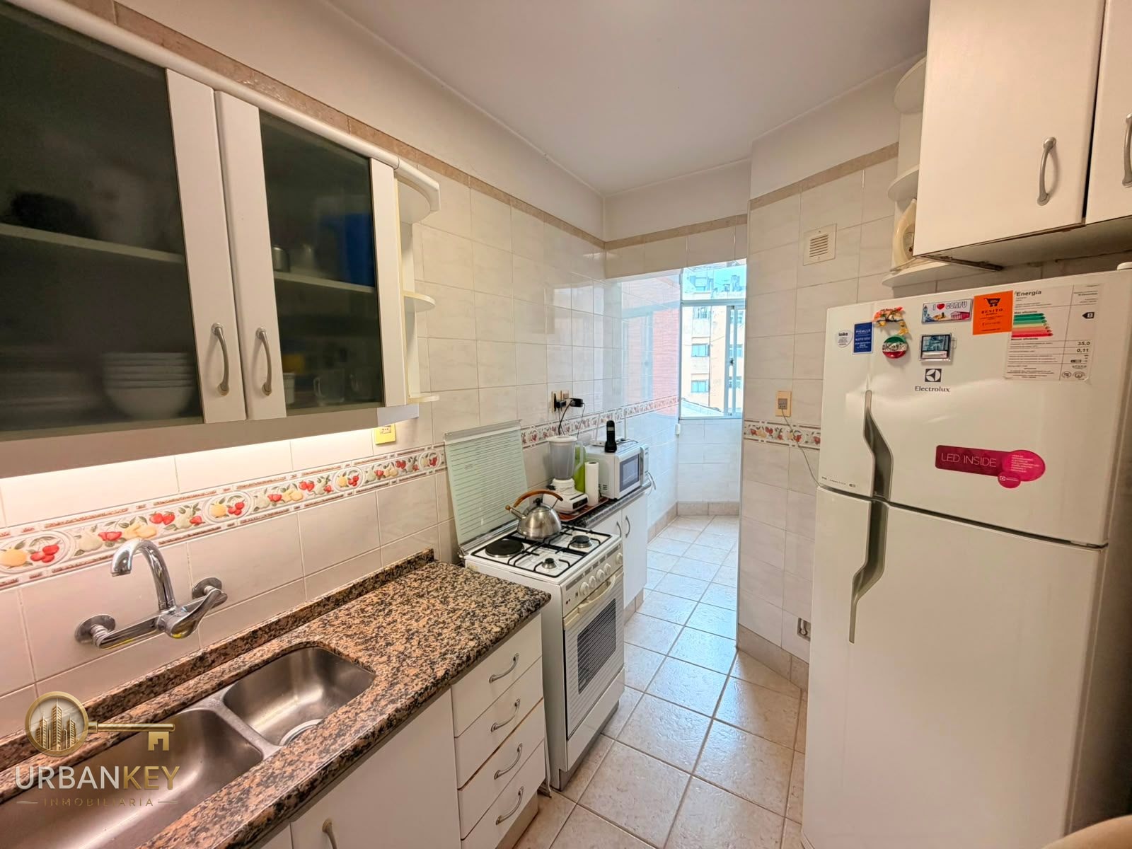 ALQUILER APARTAMENTO 2 DORMITORIOS AMOBLADO SOBRE LA RAMBLA PUNTA CARRETAS · Foto 7