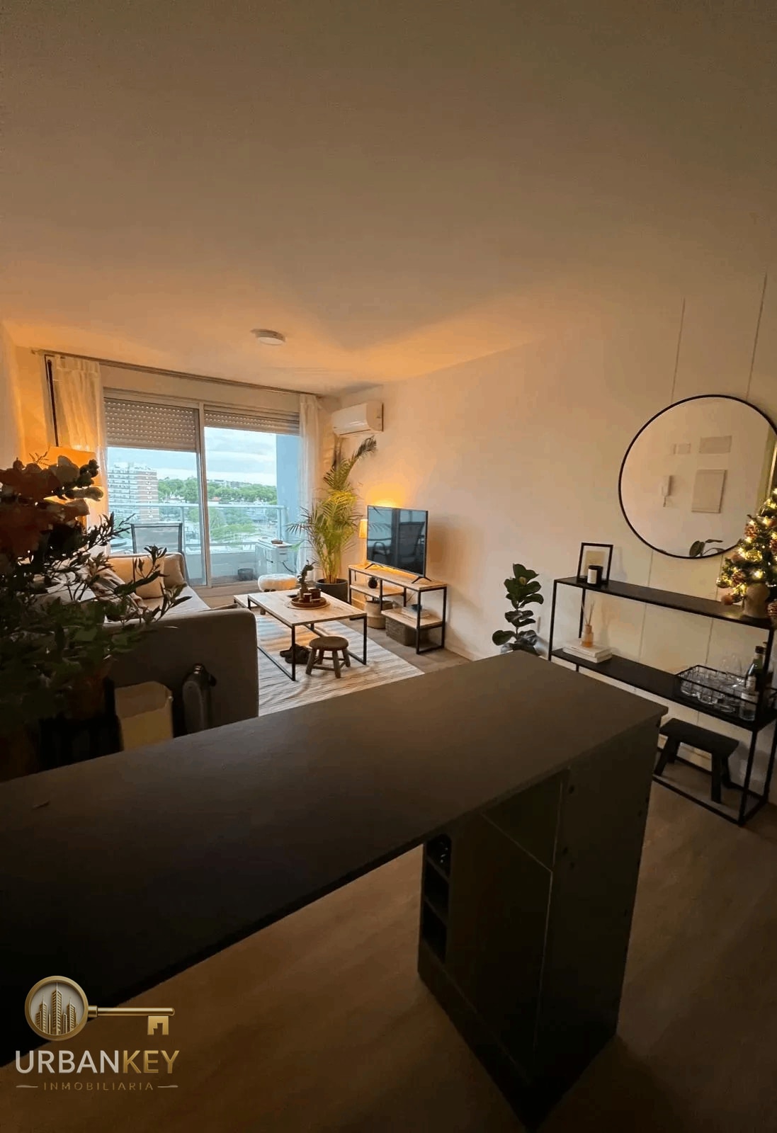 ALQUILER APARTAMENTO DE 1 DORMITORIO CON BALCON VISTA AL MAR EN MALVÍN · Foto 2